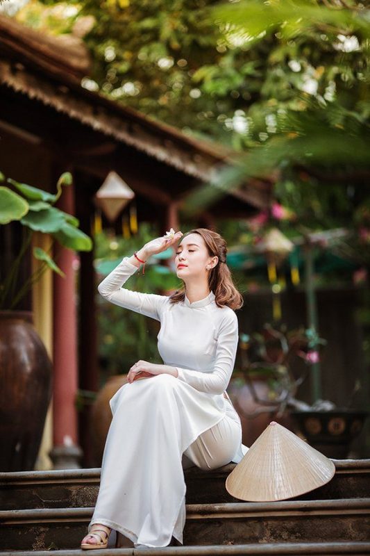 chụp ảnh áo dài cho người béo