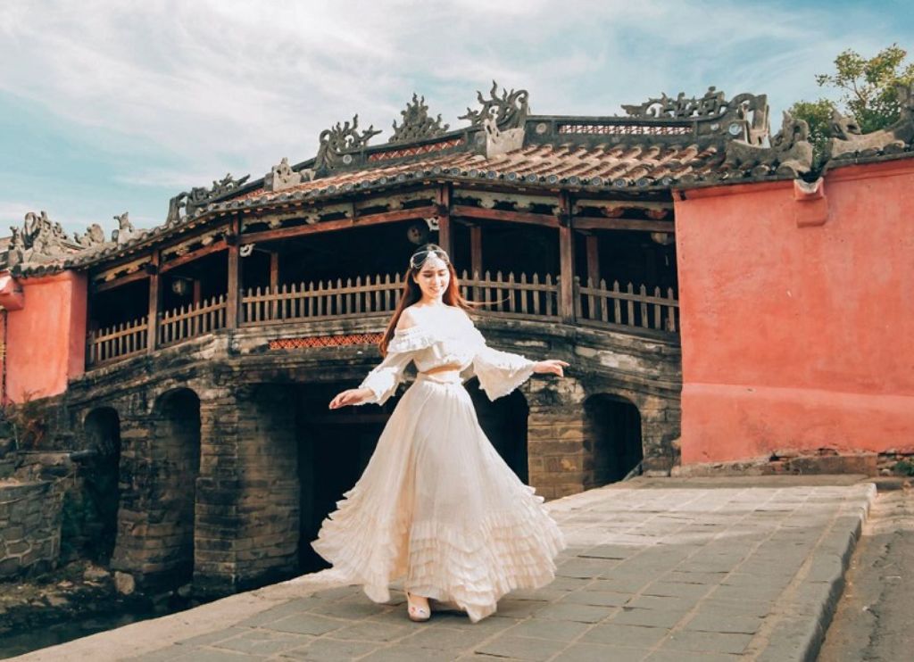 Đơn vị cho thuê thợ chụp ảnh uy tín ở Hội An tốt nhất