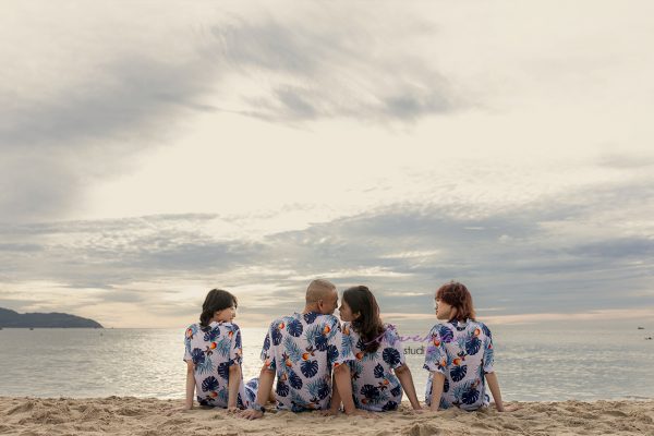 Chụp ảnh gia đình đẹp và rẻ ở biển cùng studio Lavender