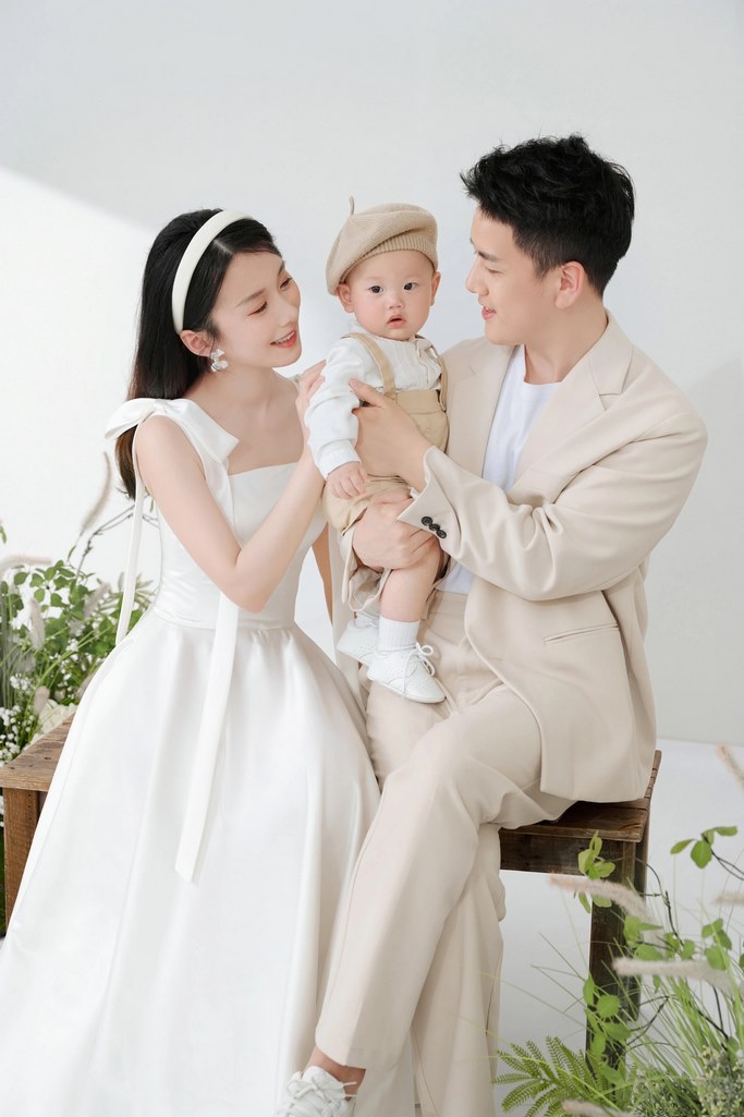 10 địa điểm chụp ảnh gia đình tại Hà Nội 2024-2025 10 địa điểm chụp ảnh gia đình tại Hà Nội 2024-2025