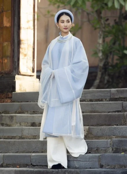 chụp ảnh áo dài ngũ thân một mình tại Huế chụp ảnh áo dài ngũ thân một mình tại Huế