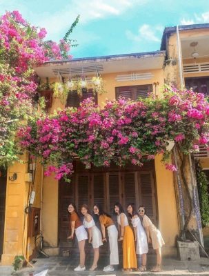 Giá chụp ảnh Tết với nhóm bạn thân phụ thuộc vào 10 yếu tố nào