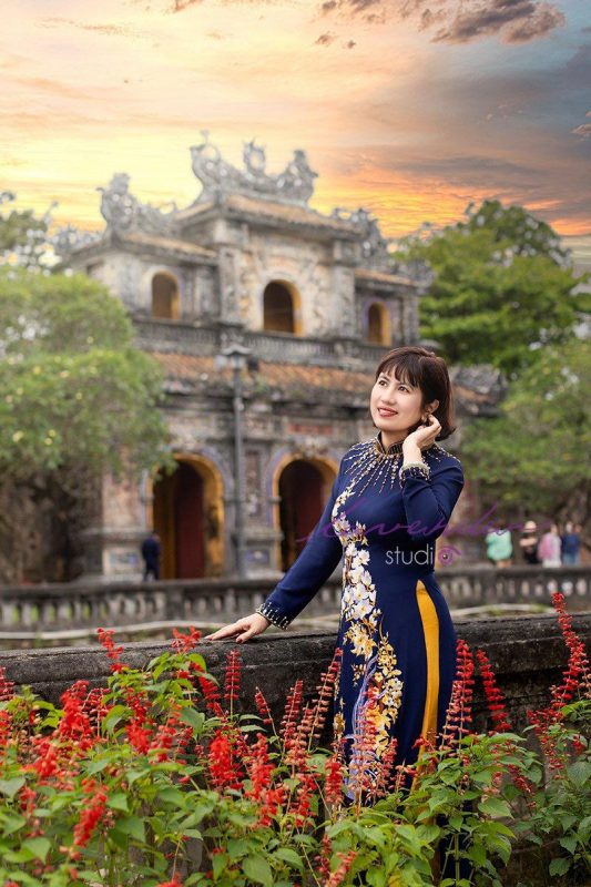 Bí quyết thuê áo dài chụp ảnh ở Huế