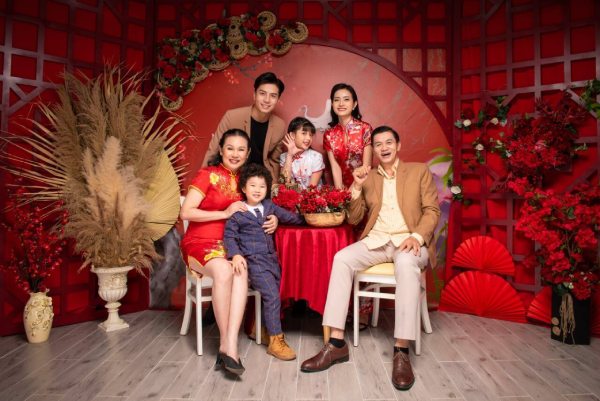 concept chụp ảnh nghệ thuật Tết gia đình