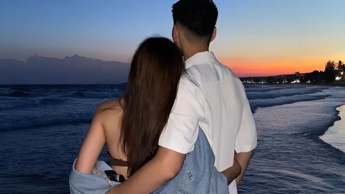 chụp ảnh couple giấu mặt độc đáo và thú vị