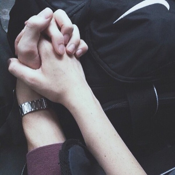 chụp ảnh couple giấu mặt độc đáo và thú vị