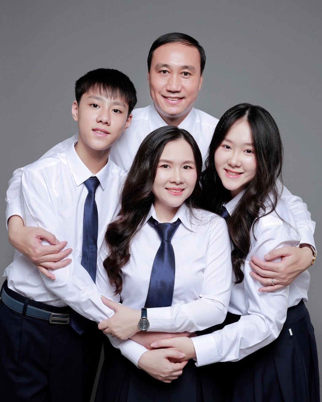 Sở hữu bộ ảnh gia đình Tết đẹp tại nhà Hết nhiều tiền không