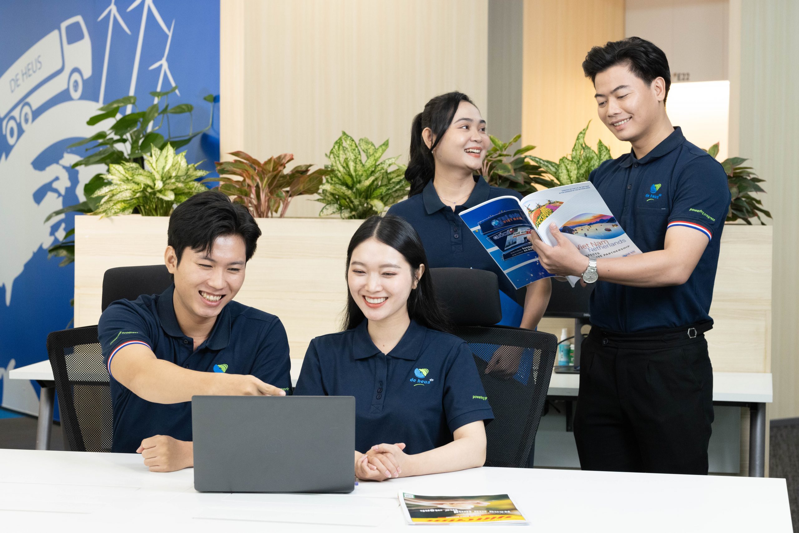 10 concept chụp hình công ty thể hiện sức mạnh đoàn kết