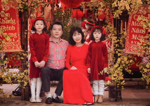 Concept chụp hình gia đình phong cách truyền thống