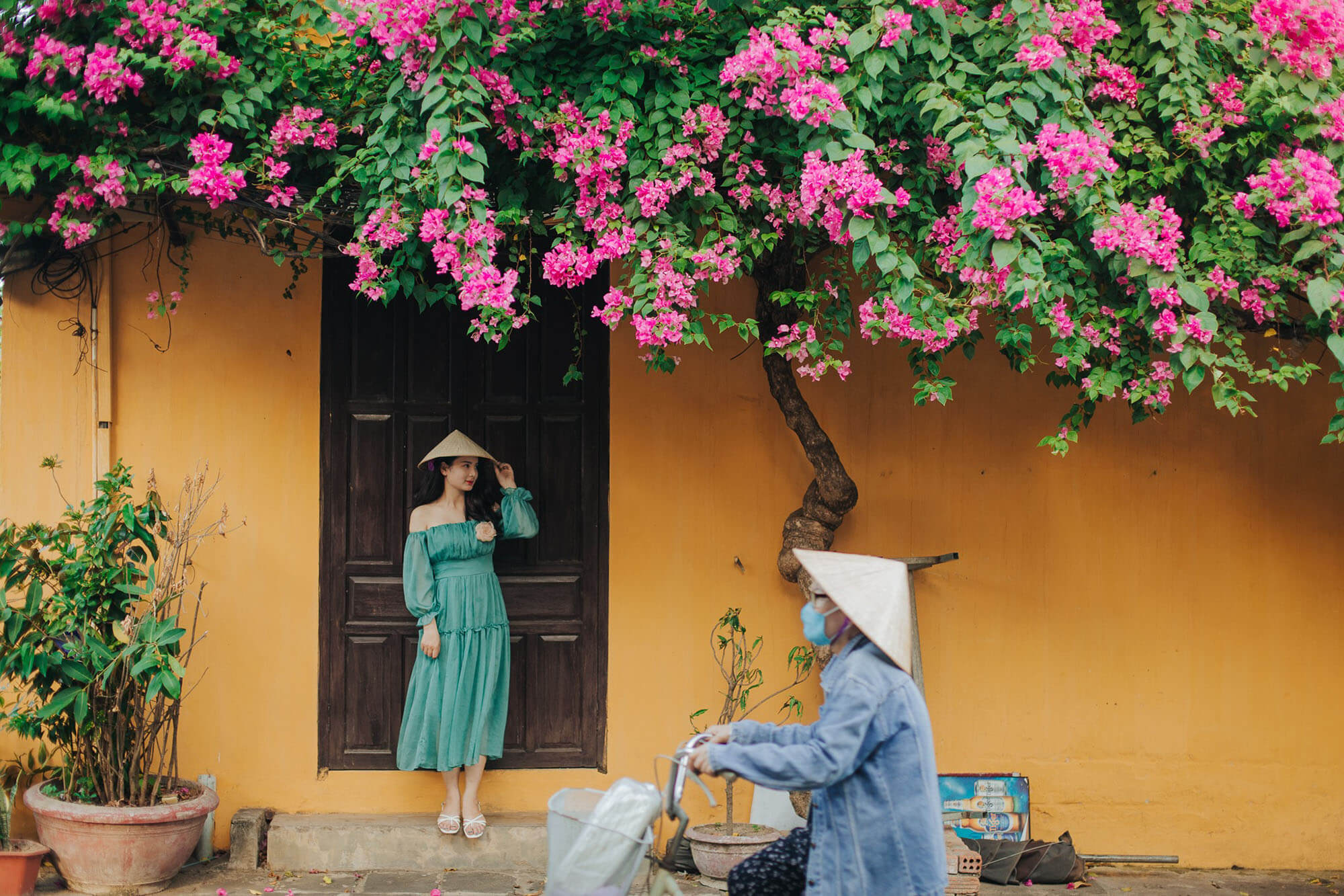 Có ngay ảnh đẹp khi chọn 10 đơn vị cho thuê thợ chụp ảnh du lịch tại Hội An uy tín