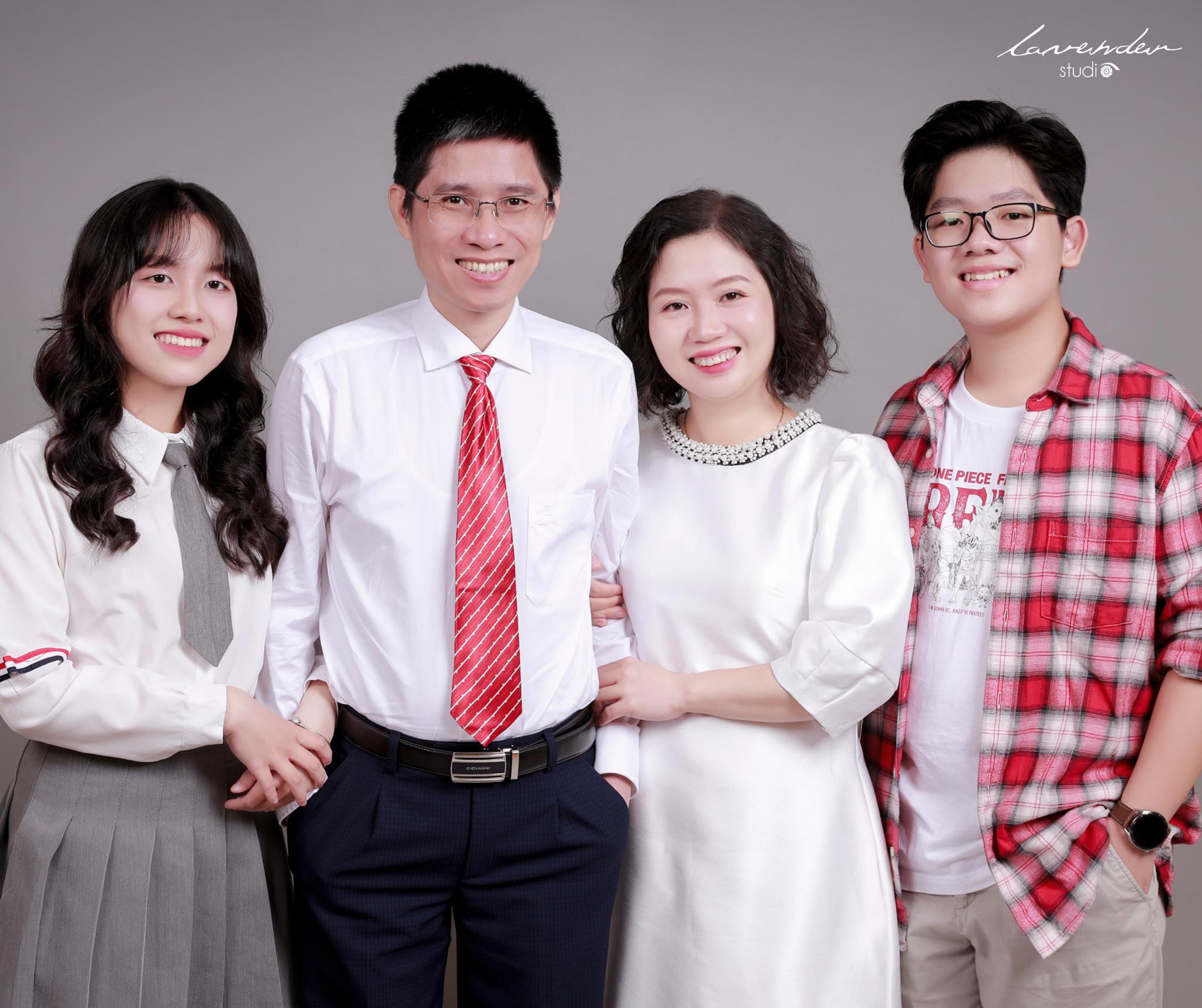 Top 10 studio chụp ảnh gia đình tại Hà Nội giá rẻ năm 2025-2026 Top 10 studio chụp ảnh gia đình tại Hà Nội giá rẻ năm 2025-2026