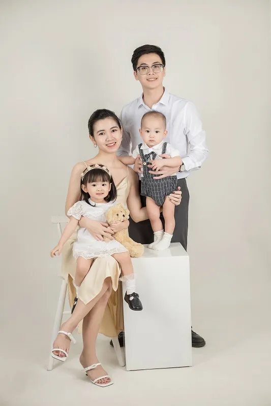 Top 10 studio chụp ảnh gia đình tại Hà Nội giá rẻ năm 2025-2026