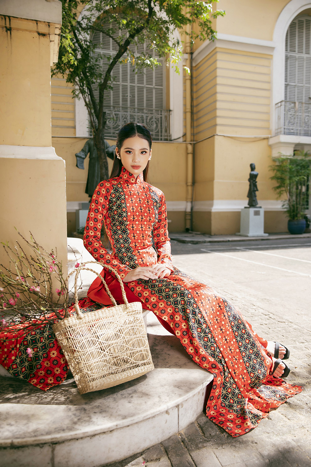 Cách tạo dáng chụp ảnh áo dài một mình cực kỳ ấn tượng