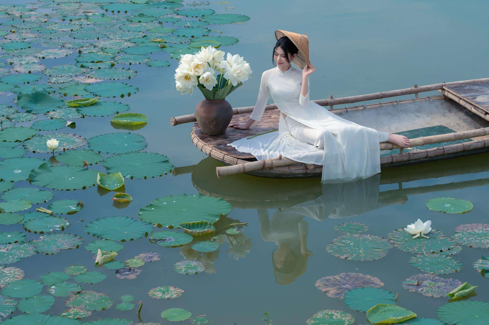 Những concept chụp hình áo dài ngoại cảnh siêu ấn tượng