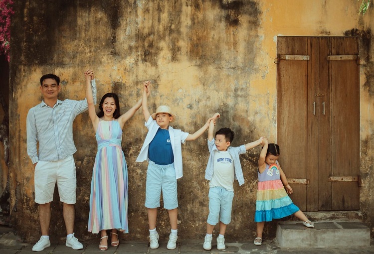 Tìm kiếm 10 dịch vụ ghép ảnh gia đình nổi tiếng tại Hà Nội