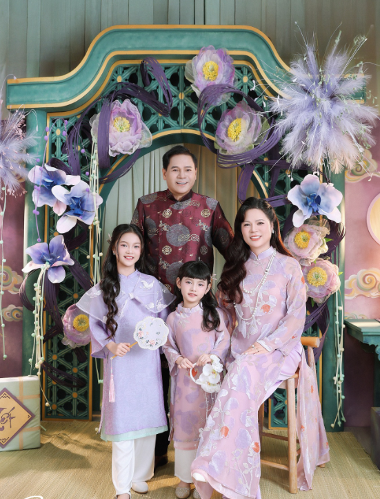 Chụp hình gia đình Tết 2026 tại TP.HCM: Truyền thống lên ngôi Chụp hình gia đình Tết 2026 tại TP.HCM: Truyền thống lên ngôi