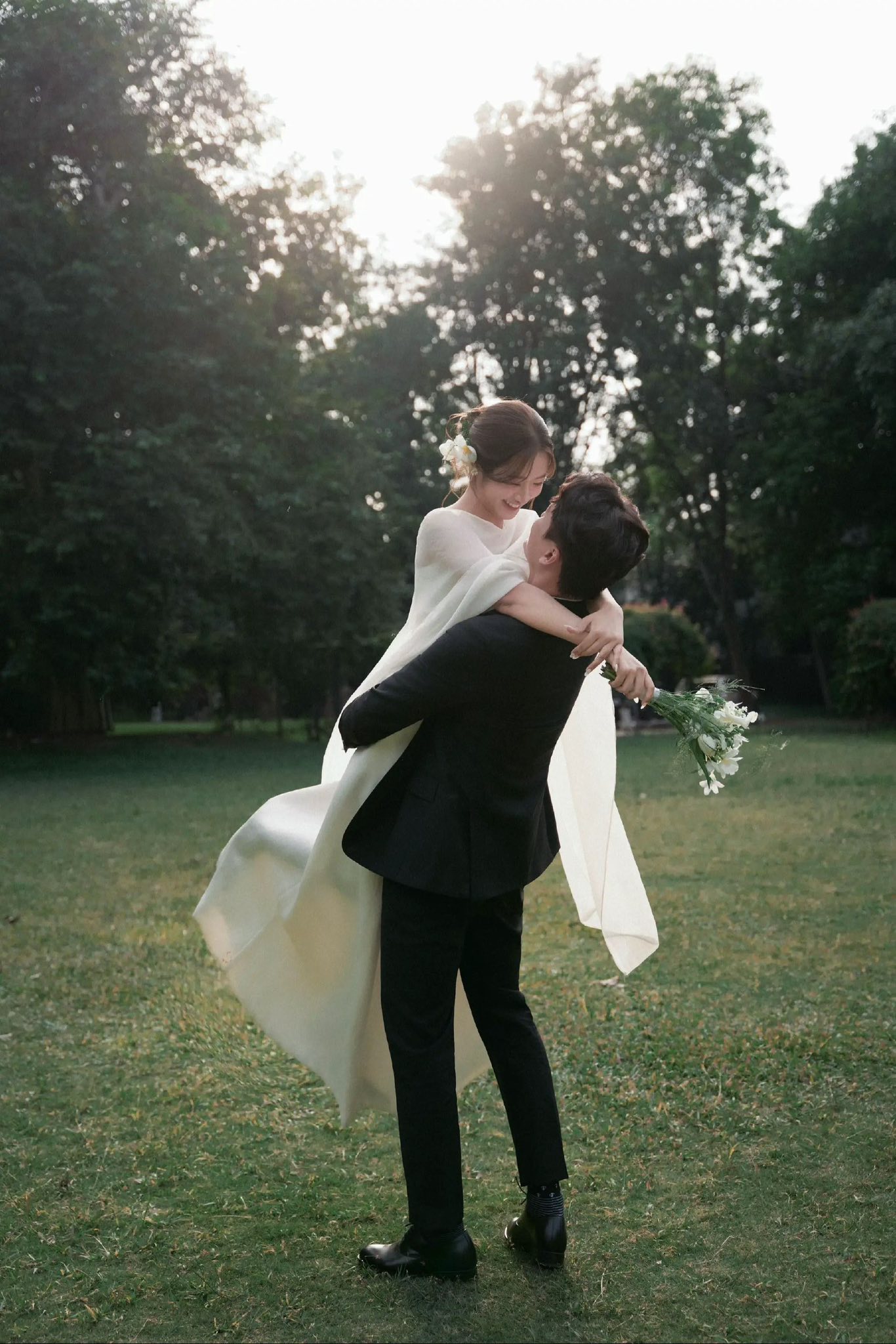 Xu hướng chụp ảnh cưới 2026: 10 concept đẹp được cô dâu chú rể yêu thích