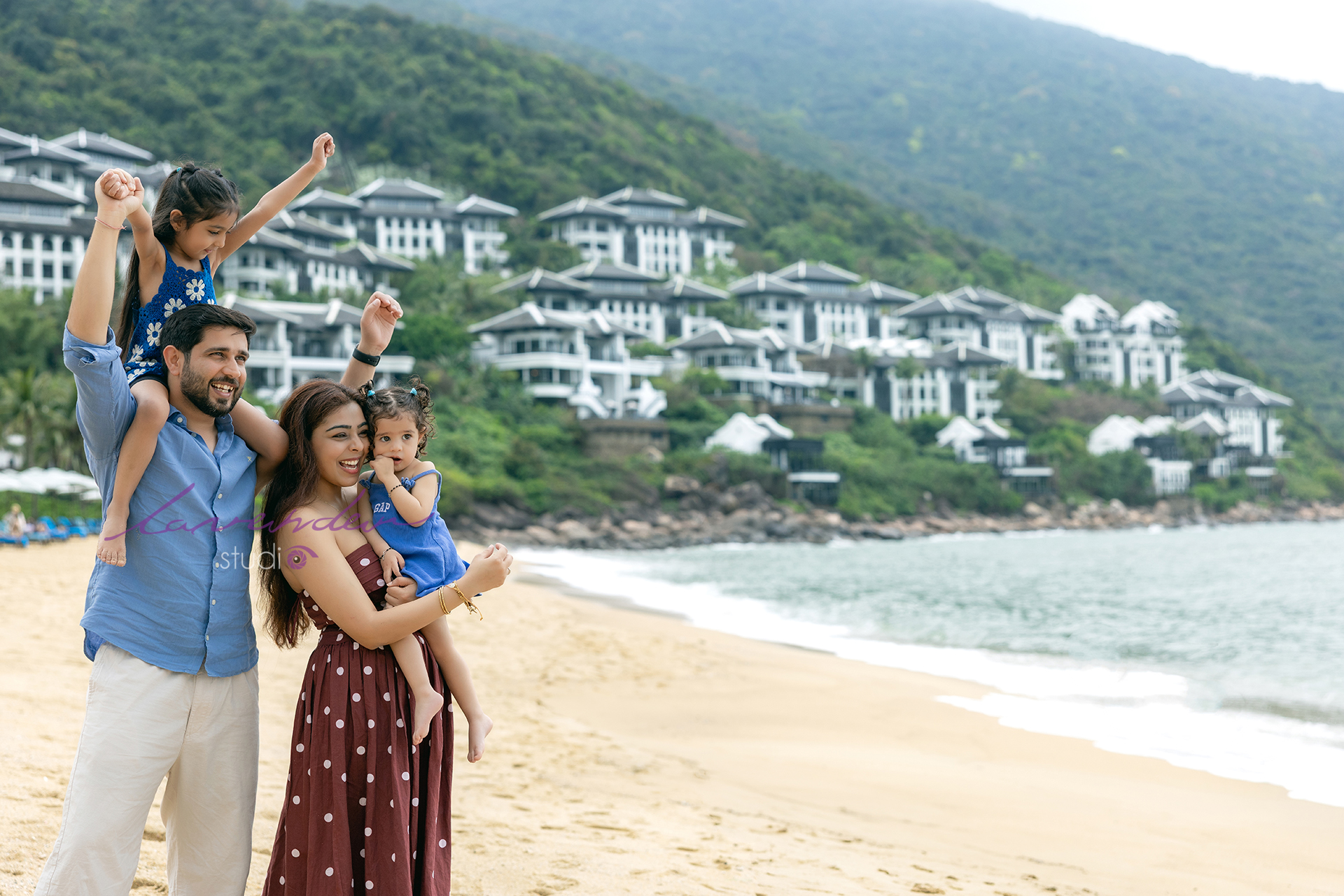 Chụp ảnh kỷ niệm ngày cưới ngoại cảnh 2026 đẹp nhất