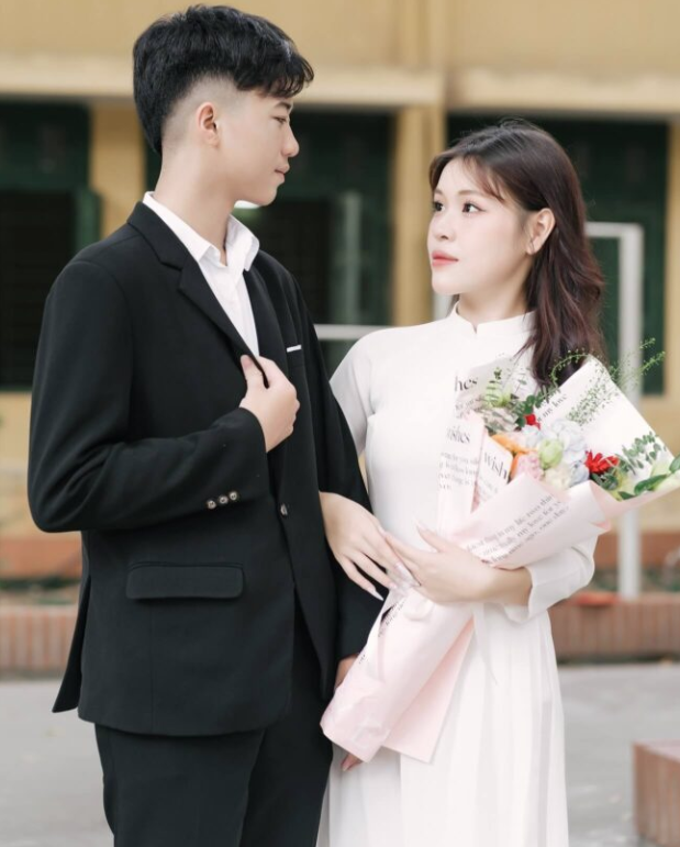Chụp ảnh couple áo dài trắng 2026 – phong cách nhẹ nhàng và tinh tế Chụp ảnh couple áo dài trắng 2026 – phong cách nhẹ nhàng và tinh tế
