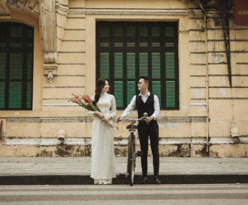 Gợi ý concept áo dài couple phong cách hiện đại ở Đà Nẵng