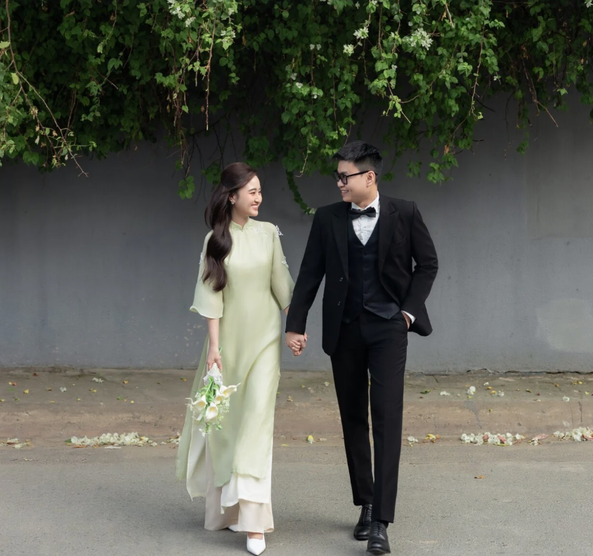 Gợi ý concept áo dài couple phong cách hiện đại ở Đà Nẵng Gợi ý concept áo dài couple phong cách hiện đại ở Đà Nẵng