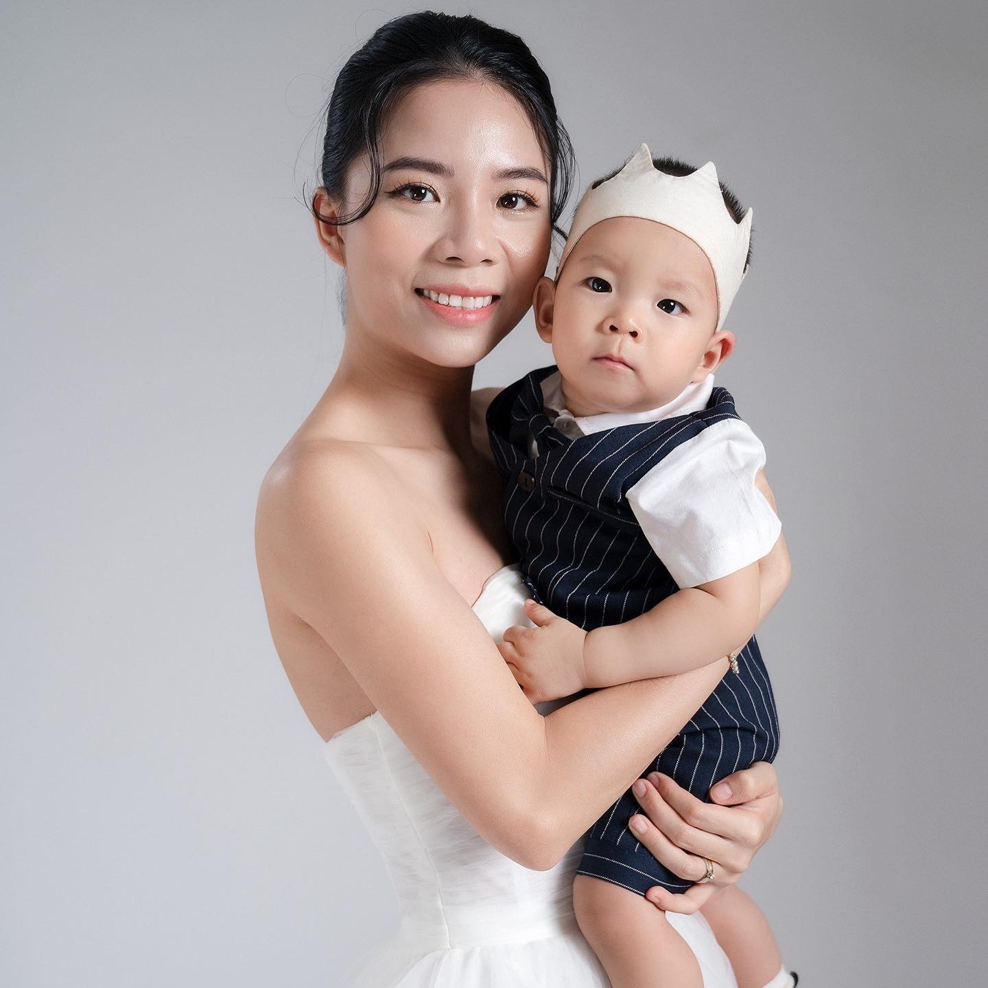 Studio chụp gia đình mẹ con đẹp tại TPHCM (9)
