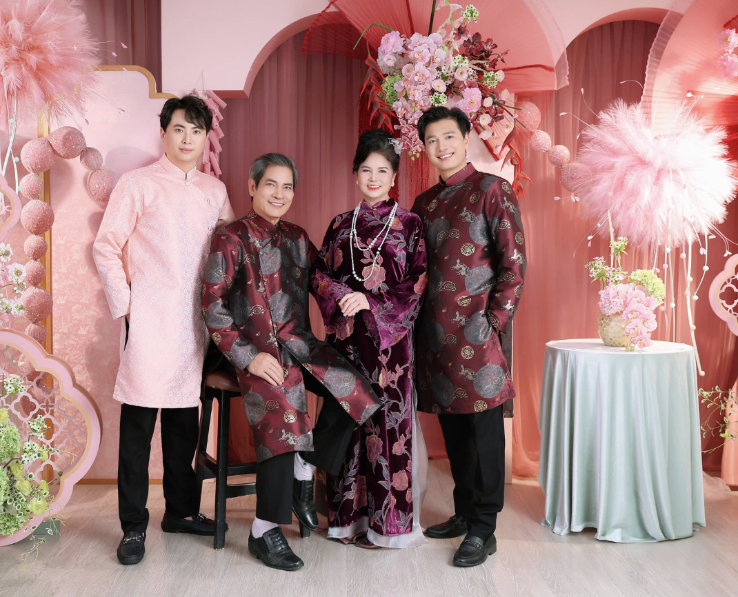 Chụp Ảnh Áo Dài Tết Cùng Gia Đình Đầy Ý Nghĩa Chụp Ảnh Áo Dài Tết Cùng Gia Đình Đầy Ý Nghĩa