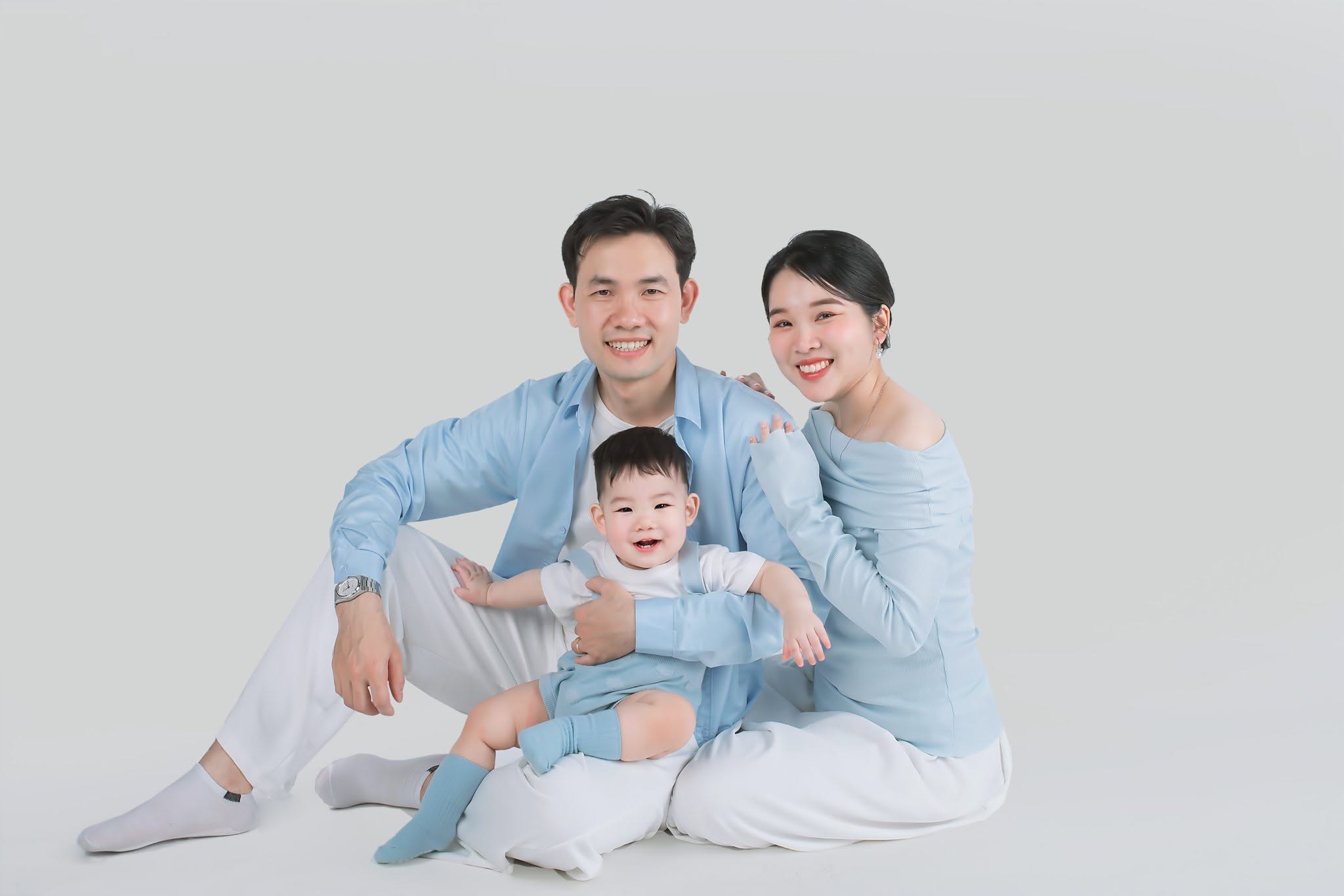 Studio chụp ảnh gia đình nghệ thuật tại TP.HCM (5) Studio chụp ảnh gia đình nghệ thuật tại TP.HCM (5)